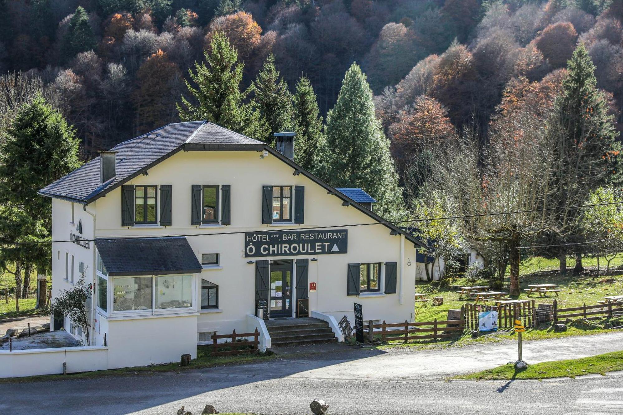 Hotel O Chiroulet Bagneres-de-Bigorre Exterior photo